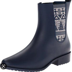 Melissa Rain Booties "EUC"